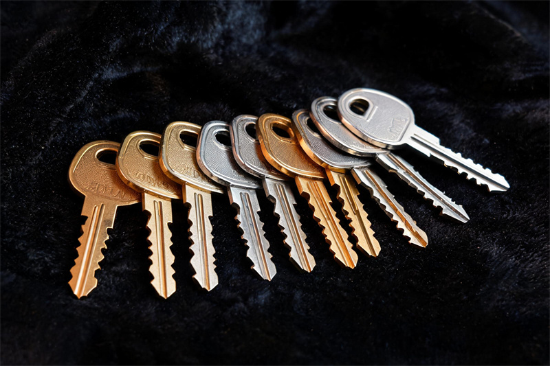 宜宾 钥匙断在锁孔里怎么办?老 locksmith 教你3招自救不求人